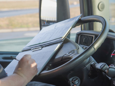 ﻿Перевізники Луганської області звинуватили голову ОДА у 