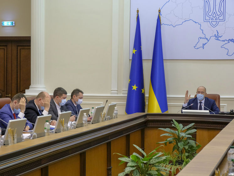 Кабмин утвердил обновленную программу действий. Обещает цифровизацию госуслуг и улучшение благосостояния украинцев