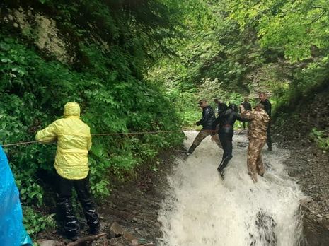 ﻿В Івано-Франківській області через негоду застрягли десятки туристів