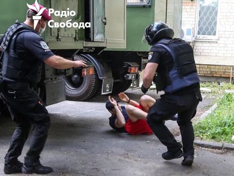 Пятерых участников акции в поддержку Стерненко задержали. Одного активиста правоохранители били ногами. Фоторепортаж