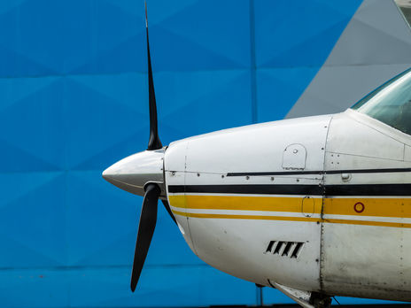 В небе над Канадой столкнулось два самолета