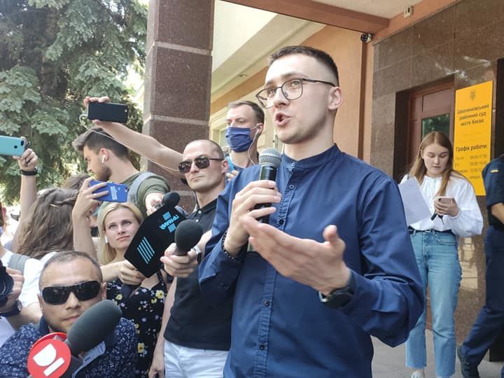 Адвокат Стерненко подаст ходатайство об исправлении описки о месте отбывания домашнего ареста