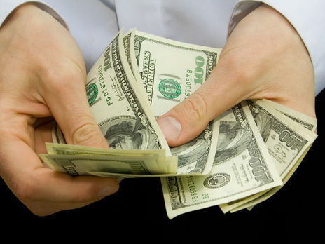 Гривна к доллару подешевела до 26,84 грн/$