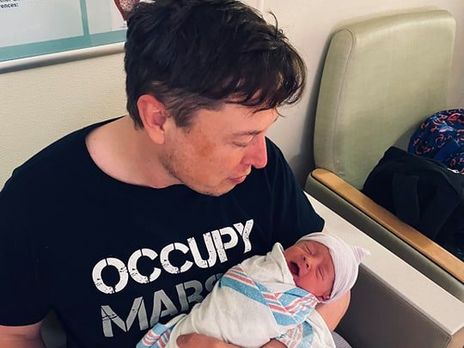 В сети обнародовали свидетельство о рождении сына Маска