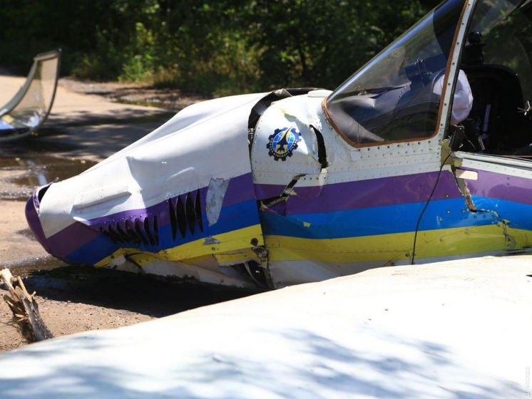 ﻿У лікарні помер другий пілот літака, який зазнав аварії в Одесі