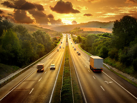 В Украине с 20 июня будет ограничено движение большегрузного транспорта 