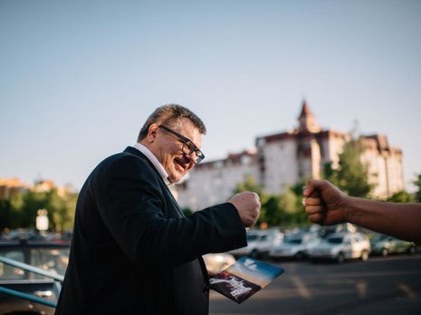 В Беларуси перестал выходить на связь конкурент Лукашенко на выборах президента Бабарико