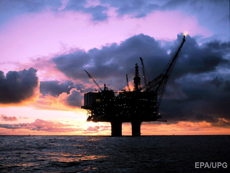 Эксперт: К концу года стоимость нефти упадет ниже $40