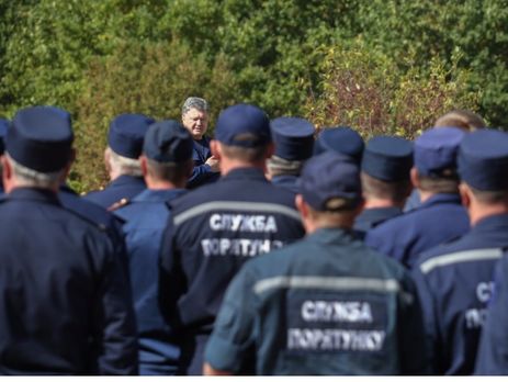 Украинские спасатели получили новую символику 