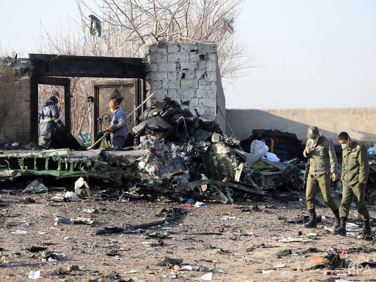 Иран допустил передачу черных ящиков сбитого самолета МАУ Украине. Ранее он планировал направить их во Францию