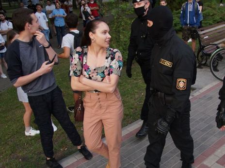 Протесты в Беларуси: задержано около 120 человек, из них как минимум 10 – журналисты
