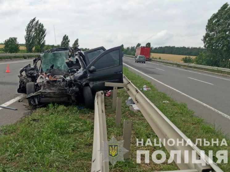 ﻿В Одеській області зіткнулося два Renault, загинуло дві людини