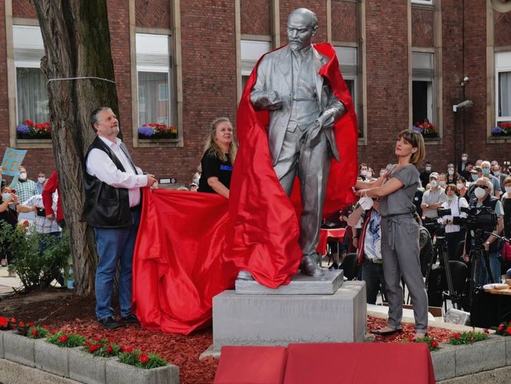﻿У Німеччині встановили пам'ятник Леніну