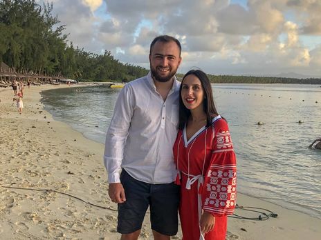 Муж Джамалы назвал рост и вес их новорожденного ребенка