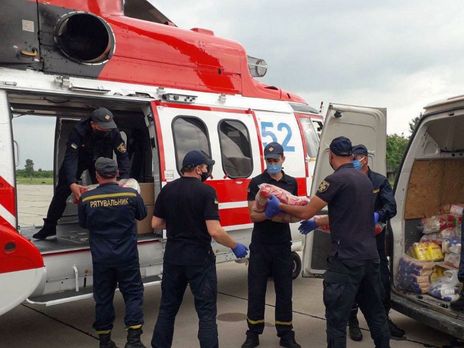 В Прикарпатье и на Буковине из-за резкого ухудшения погоды и паводков введены чрезвычайные меры безопасности