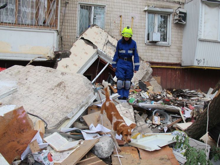 18-летняя киевлянка единственная в семье выжила после взрыва в многоэтажке