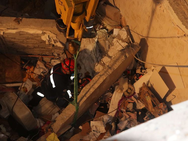 Спасатели обнаружили тело пятой жертвы взрыва дома в Киеве