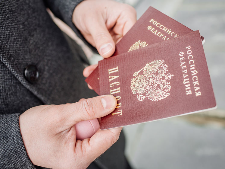﻿РФ після карантину поновлює процедуру видавання російських паспортів жителям окупованого Донбасу – розвідка