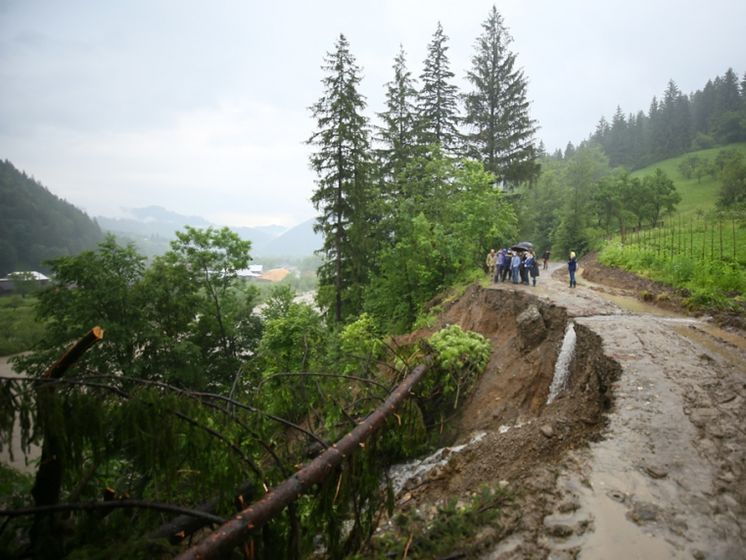 Ущерб от наводнения в Ивано-Франковской области оценили в 400 млн грн