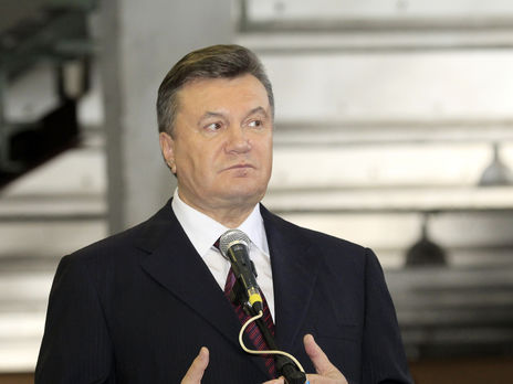 Януковичу и двум экс-министрам обороны Украины объявили о подозрении в госизмене