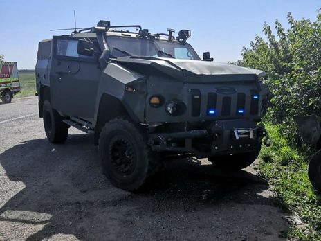 Под Харьковом произошло ДТП с участием колонны военной техники. Пострадали двое