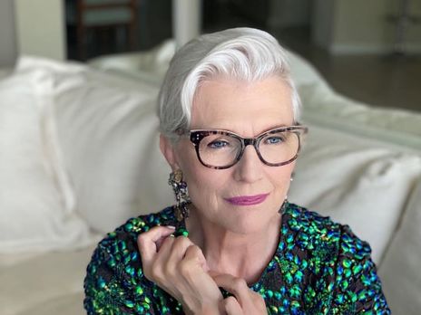 72-летняя Мэй Маск показала, как выглядела в школьные годы