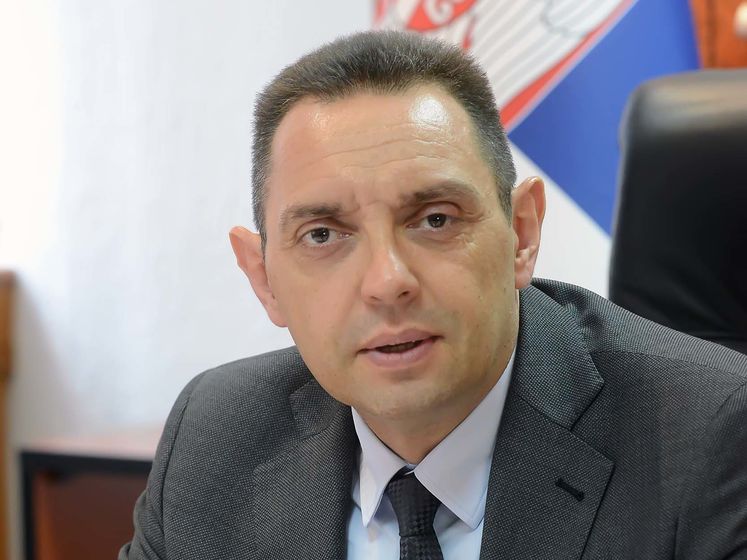 Министр обороны Сербии инфицирован COVID-19