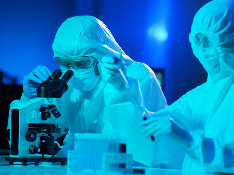 ﻿Мутації коронавірусу не роблять його заразнішим – дослідження