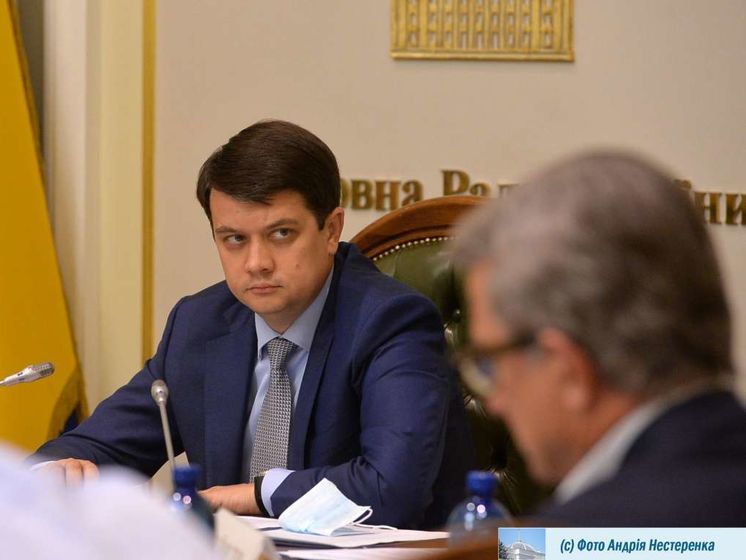 ﻿Разумков заявив, що влітку Рада буде готова збиратися на позачергові засідання "в будь-який час доби і тижня" 
