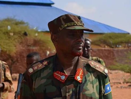 В Сомали смертник взорвал автомобиль армейского генерала
