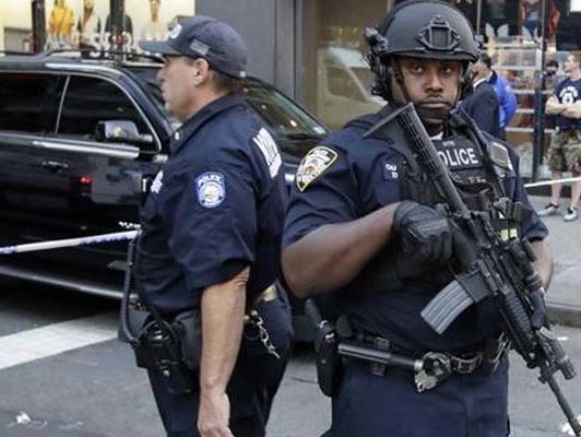 В Нью-Йорке после взрывов задержаны пять человек  &ndash; СМИ