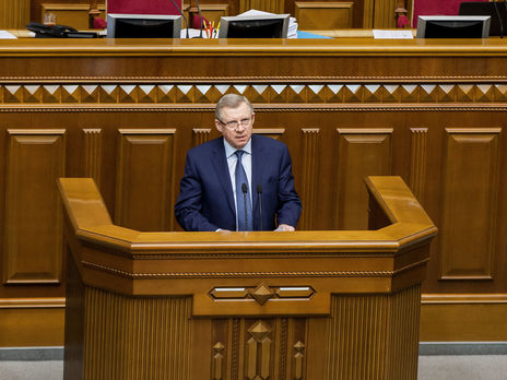 Зеленский внес в Раду проект постановления об отставке Смолия