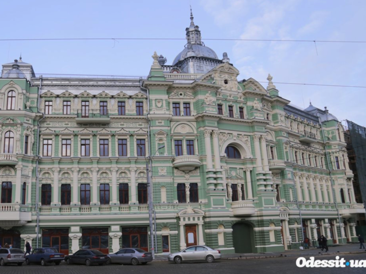 Труханов заявил, что исторический дом Руссова в Одессе пытается на себя переоформить владелец большинства квартир в нем