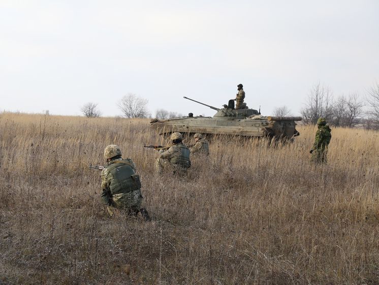 ﻿Доба на Донбасі. 10 обстрілів бойовиків, поранено українського військового