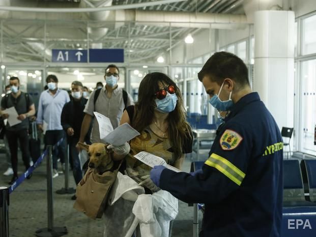 МИД Украины об украинцах в аэропорту Афин: Наших граждан не задержали, их не пропустили в страну из-за действующих ограничений
