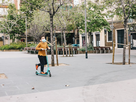 Казахстан первым в мире вернулся к жесткому карантину из-за коронавируса