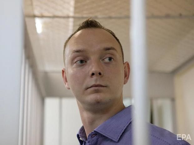 ﻿ЗМІ повідомили, що в Москві заарештували радника голови "Роскосмосу" Сафронова. Потім уточнили – суддя в нарадчій кімнаті