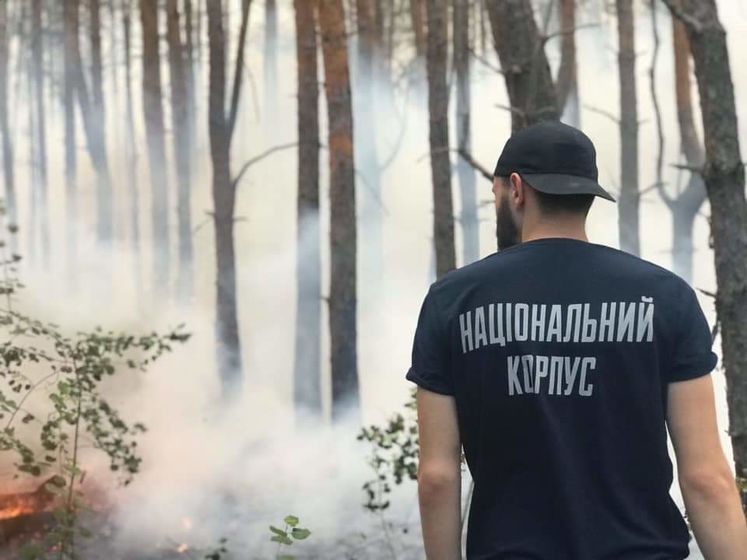 ﻿У "Нацкорпусі" заявили, що поліція не пустила добровольців в охоплене вогнем село Луганської області