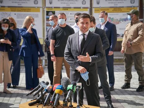 ﻿Зеленський: Усім населеним пунктам, які постраждали від повені на заході України, обов'язково допоможуть