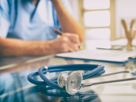 Заработная плата врача в Украине должна стартовать с 20 тысяч гривен – Степанов