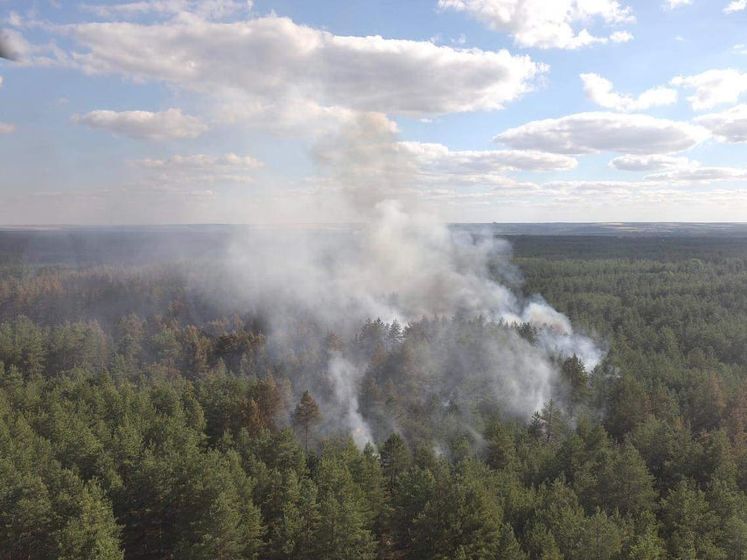 ﻿Рятувальники продовжують гасити окремі осередки пожежі в Луганській області
