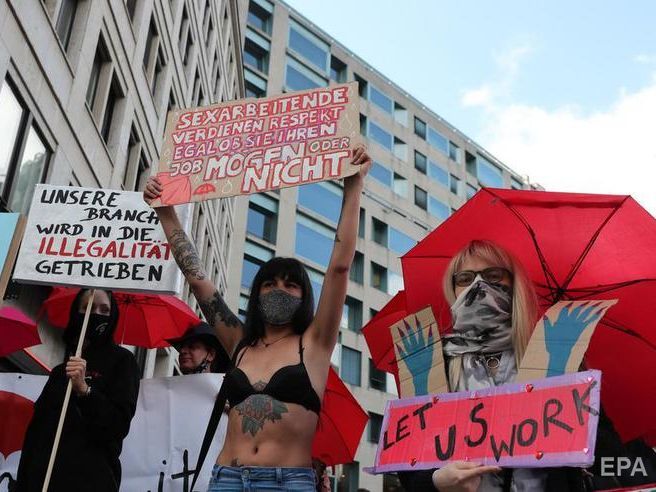 В Германии работницы секс-индустрии требовали разрешить работу борделей