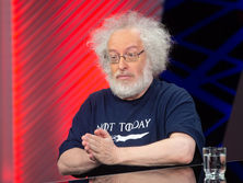 Венедиктов: Путин увидел, что его окружение начало расползаться под пальцами. И тогда он сказал: