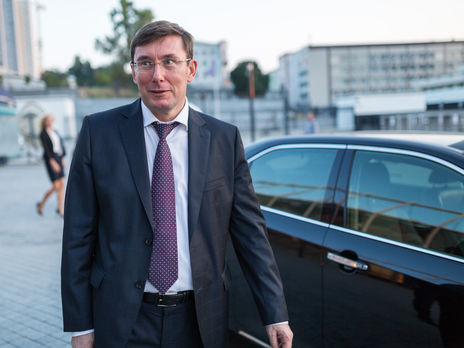 Луценко: Украина сегодня не может себе позволить заставить президента уйти, как это было с Януковичем