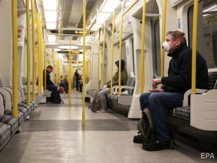 ﻿Бенксі переодягнувся прибиральником, щоб розмалювати лондонське метро щурами в масках