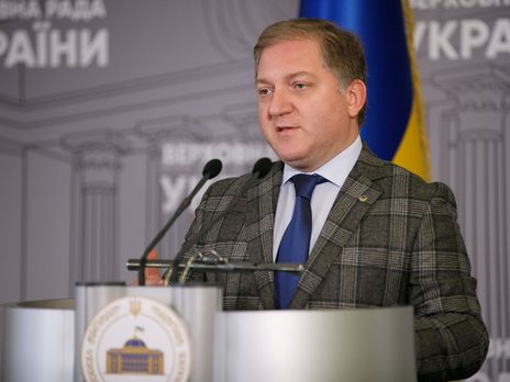 ﻿Нардеп з ОПЗЖ Волошин заявив, що в України немає суверенітету. У Раді його назвали сукою і вимагали реакції правоохоронців