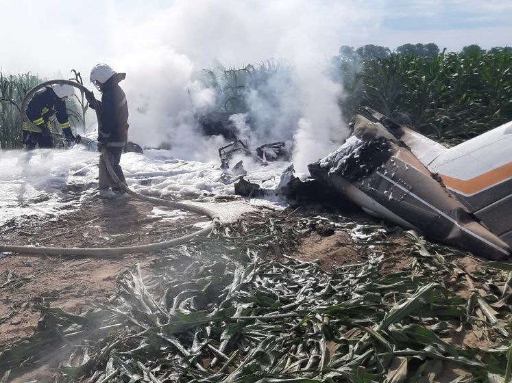 В Киевской области упал и загорелся легкомоторный самолет – ГСЧС