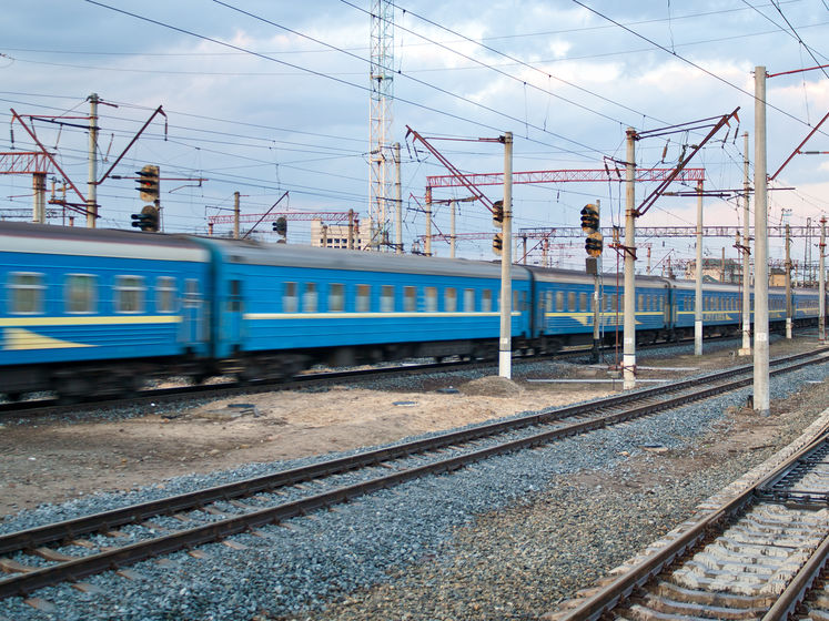 "Укрзалізниця" восстанавливает железнодорожное сообщение с Черновцами