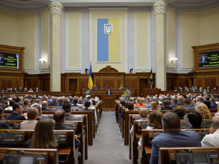 Рада сократила количество районов в Украине, вручено подозрение председателю Окружного админсуда Киева и еще шести судьям. Главное за день