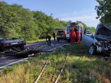В Одесской области в ДТП погибли шесть человек, еще троих госпитализировали